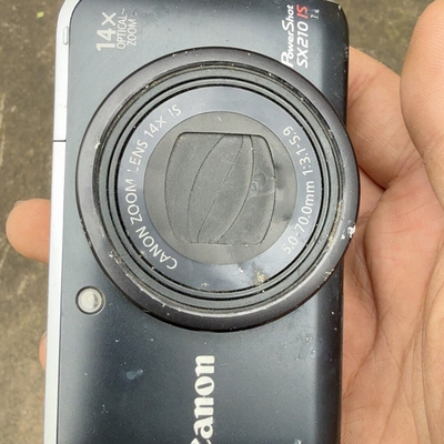 佳能PowerShot SX210 IS数码相机，成色如图， ~议价