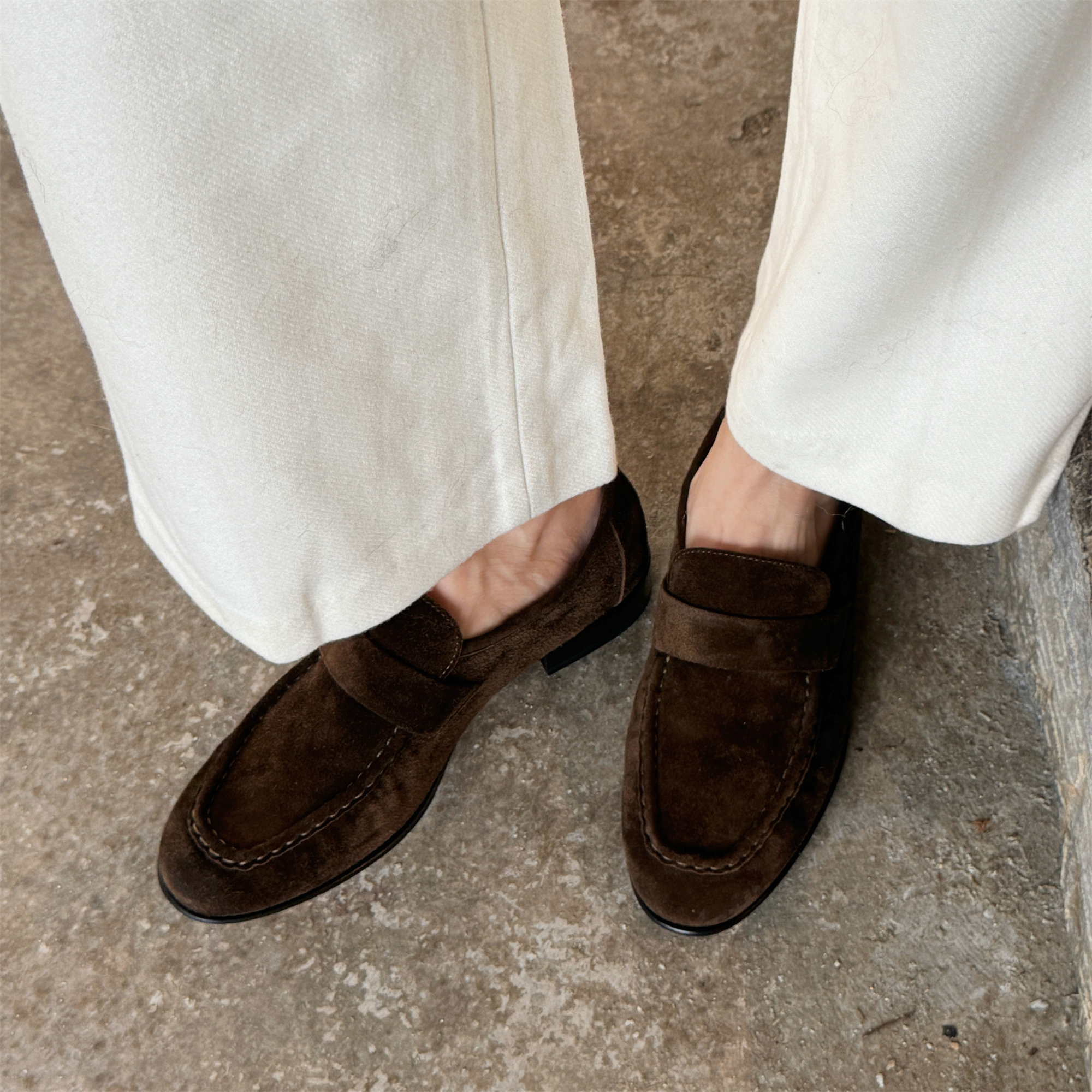 CZCAICAI 2025年新款褶皱黑色乐福鞋女老钱风麂皮小皮鞋单鞋