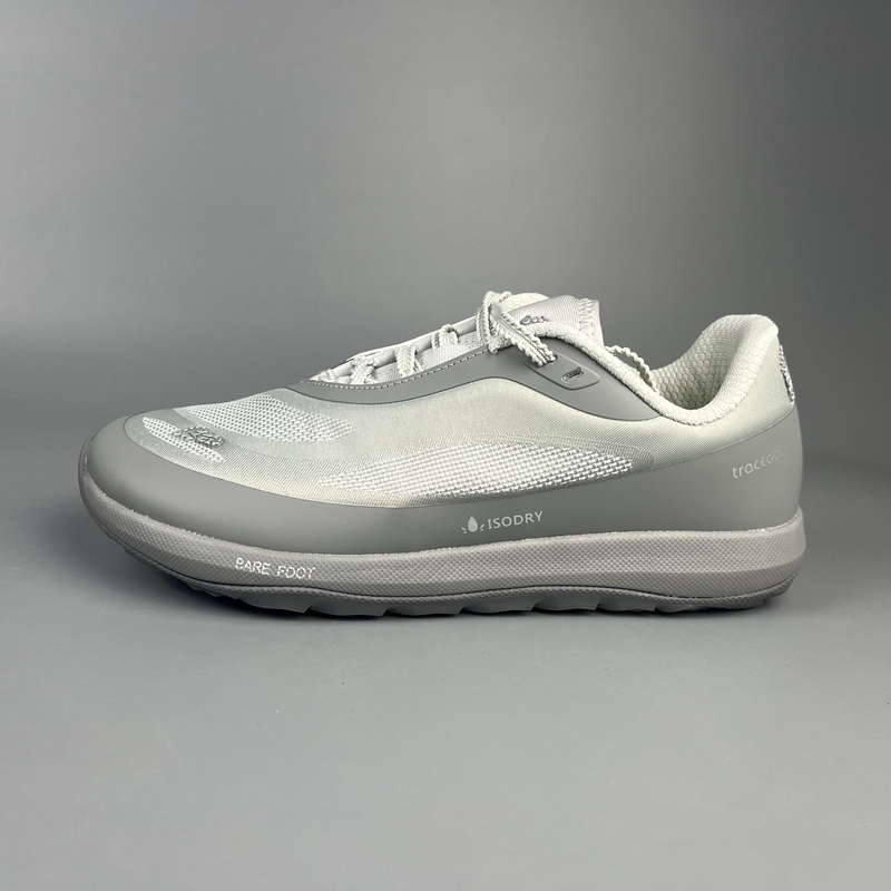 大脚丫Traceable男女户外越野鞋