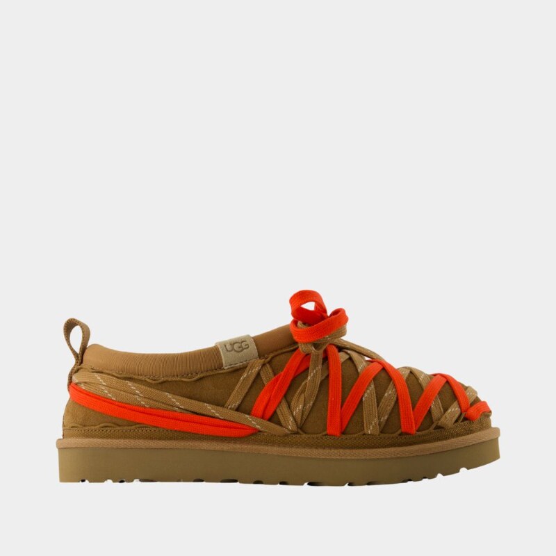 UGG Tasman 系带拖鞋 - 皮质 - 棕色