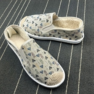 2025年冬季印花白色加绒低帮花布鞋男女个性低帮休闲学院风情侣鞋