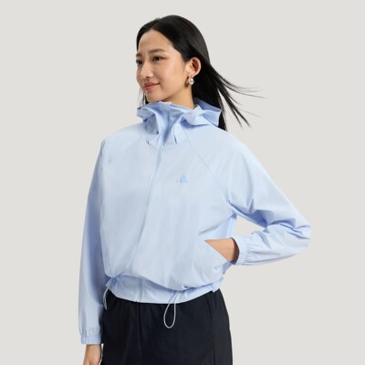 阿迪达斯女士UPF50+凉感连帽夹克