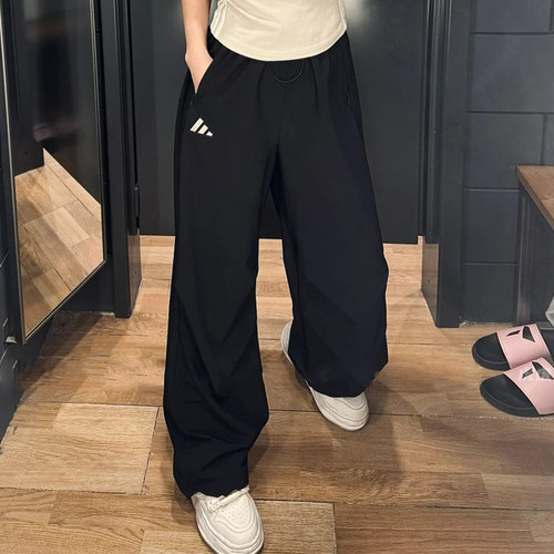 阿迪达斯女夏季薄款宽松伞兵裤