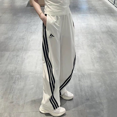 阿迪达斯女三条纹宽松运动长裤