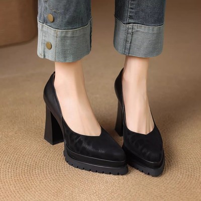 高品质-粗跟防水台高跟单鞋女