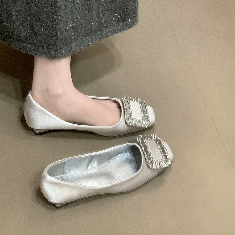 轻奢水钻方扣低跟单鞋女2026年春季新款气质配裙子一脚蹬浅口女鞋,女鞋,浅口单鞋,淘宝优惠券,粉丝福利购,淘宝优惠卷