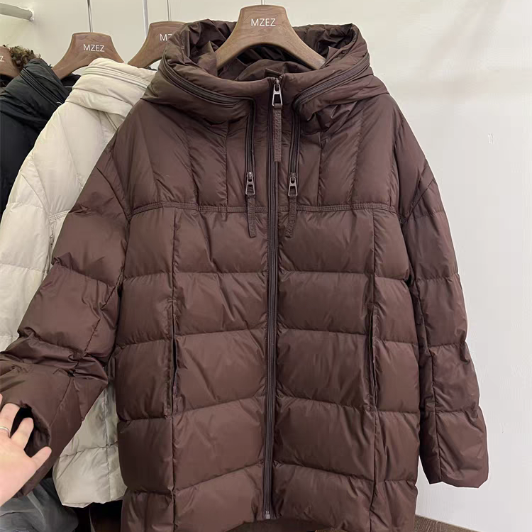 MOM感中长款连帽女2025冬新款时尚双拉链保暖羽绒服外套06怡