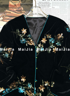 布谷26年早春重工钉珠亮片刺绣丝绒短外套J374