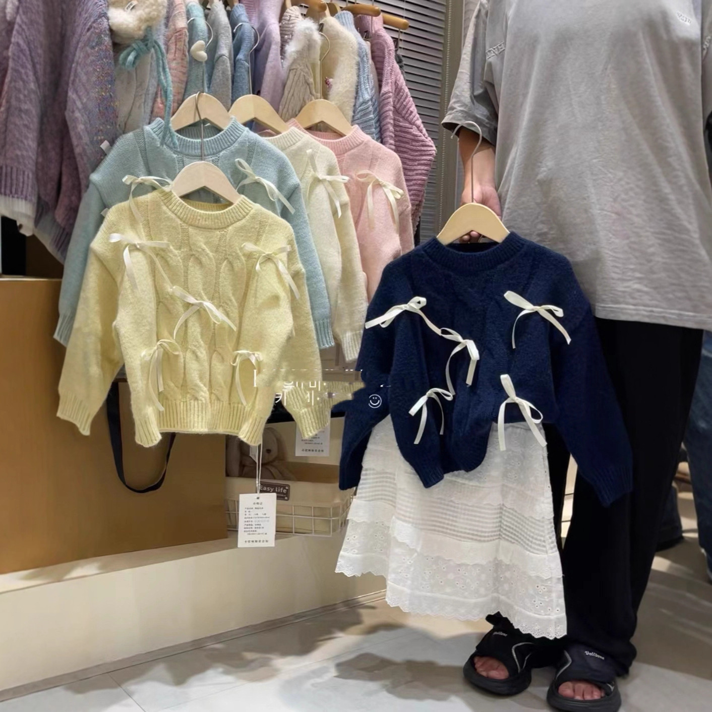 女童韩系穿搭秋冬加厚2025新款儿童超好看毛衣洋气小公主蝴蝶结