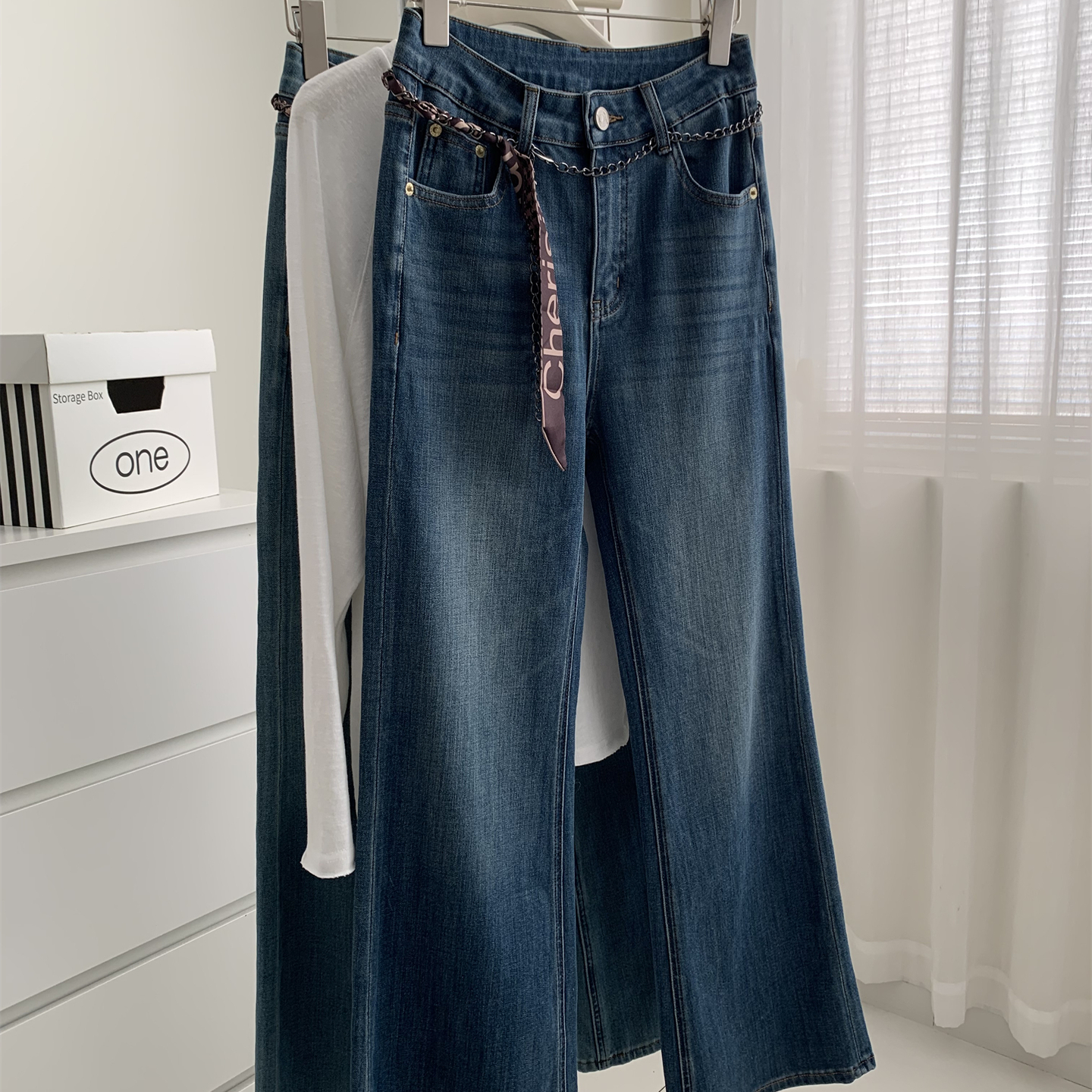 秋季显瘦显高直筒牛仔裤