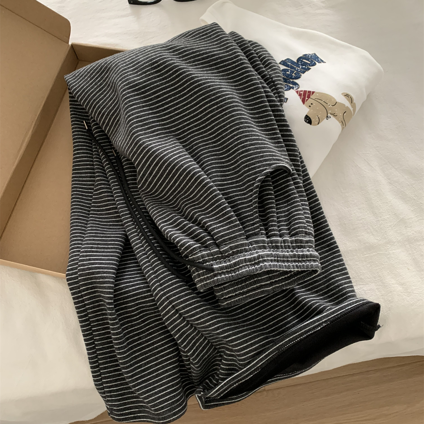 垂感慵懒加绒条纹拖地阔腿裤