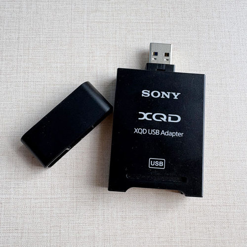 索尼XQD读卡器 型号QDA-SB1 支持带USB标志的XQD存储卡