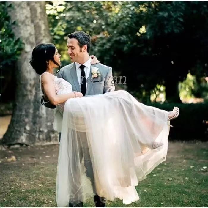 轻婚纱小礼服白色简约森系吊带日常可穿草坪婚礼出门纱长拖尾显瘦图片