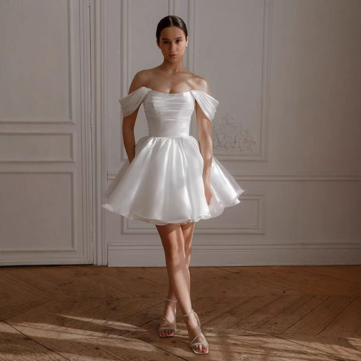 白色一字肩晚礼服新款法式蓬蓬裙短款连衣裙生日派对小礼服高级感