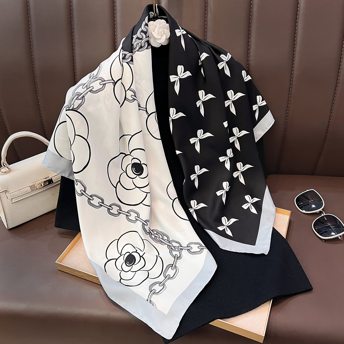 山茶花法式护颈围巾女士时尚百搭披肩90CM春秋装饰外搭方巾