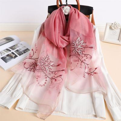 仿真丝丝巾女秋冬季优雅百搭刺绣围巾 妈妈旗袍披肩礼品绣花围脖