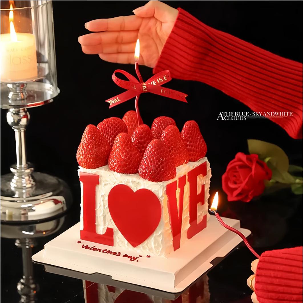 214情人节草莓蛋糕装饰方形红色love亚克力插牌情侣告白装扮插件