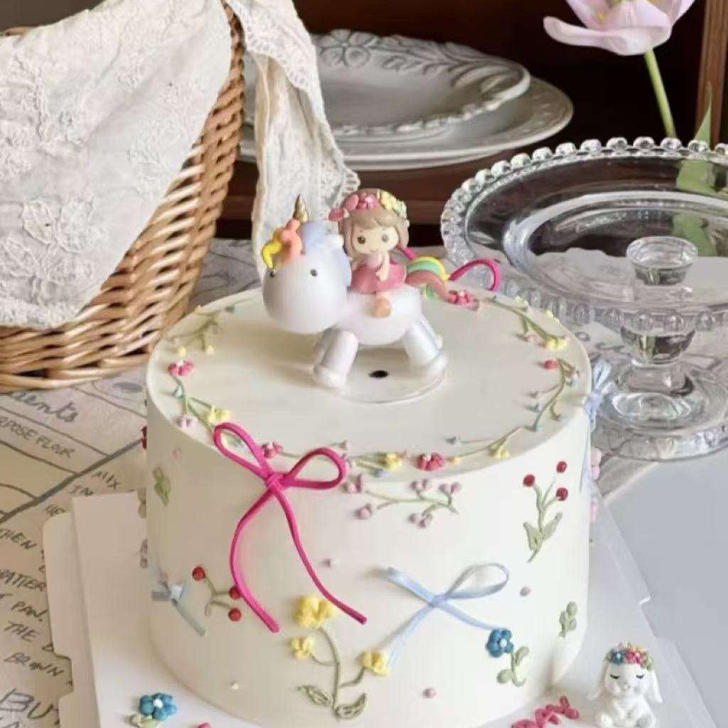 大头独角兽女孩烘焙蛋糕装饰摆件生日卡通可爱儿童彩糖装扮插件