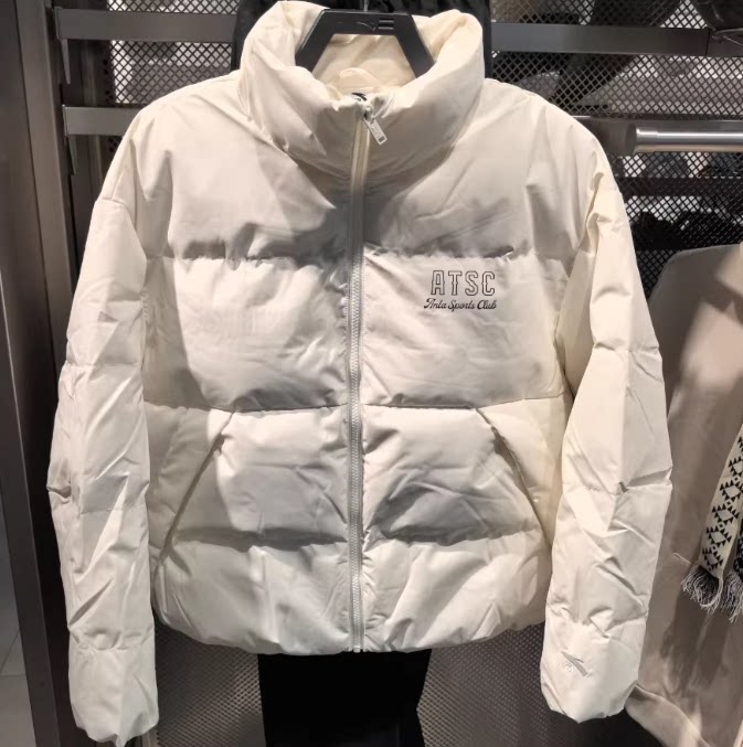 安踏女士运动复古羽绒服防泼水无氟冬季保暖外套百搭162548917N