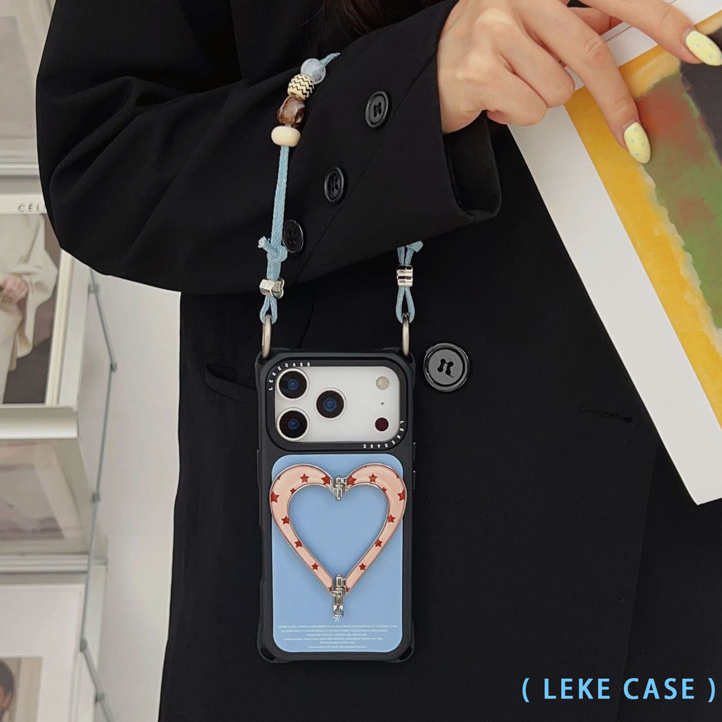 韩系金属爱心支架~适用苹果17pro手机壳带挂绳16斜挎可背iphone15promax四角开孔小米13手腕14手提p80皮质12