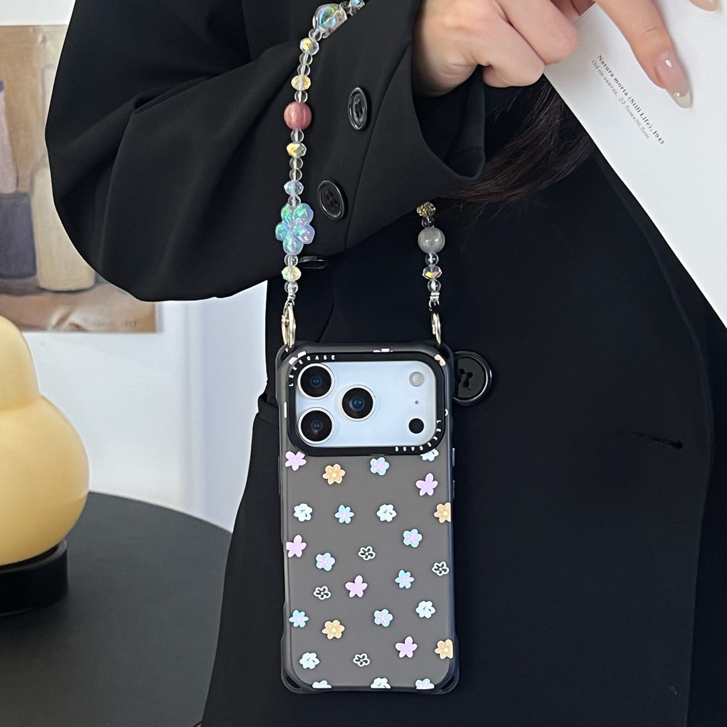 韩系彩色小花~适用苹果13手机壳带挂绳16斜挎可背iphone17promax四角防摔小米15链条14挂链12串珠p80懒人17