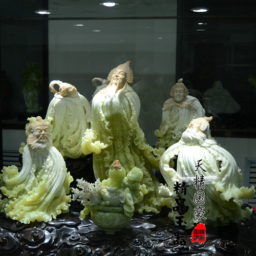 天精国豪岫玉精品摆件增值收藏