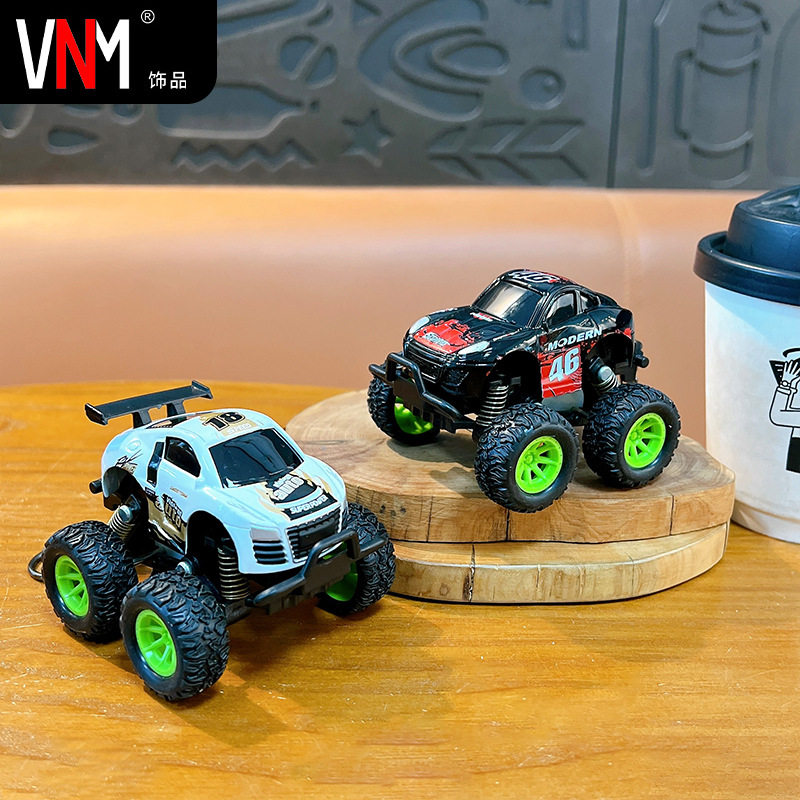 创意弹簧吉普回力越野车钥匙扣挂件汽车模型玩具摆件钥匙链小礼品