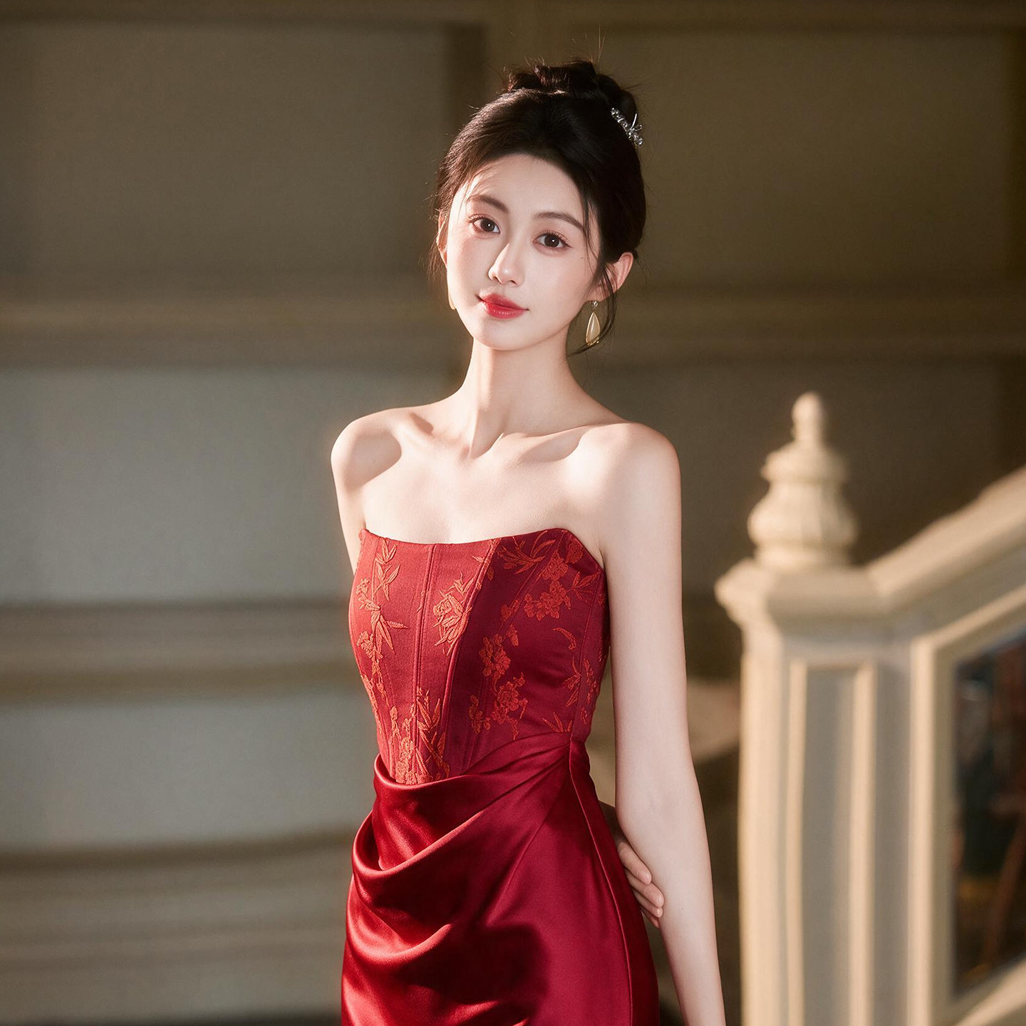 「锦辞」新中式抹胸敬酒服新娘订婚礼服高级感气质红色修身连衣裙