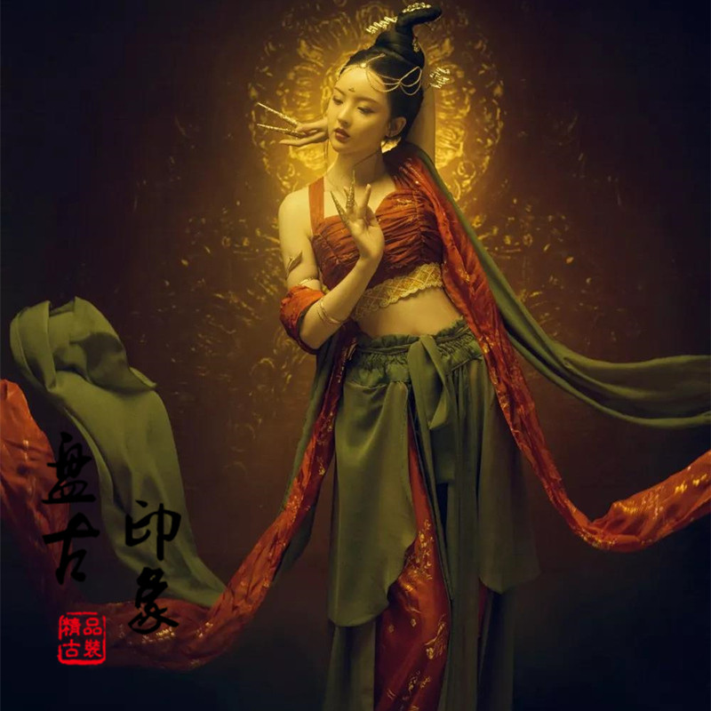 服装汉服摄影唯美影楼表演主题演出走秀古装女敦煌飞天写真舞蹈