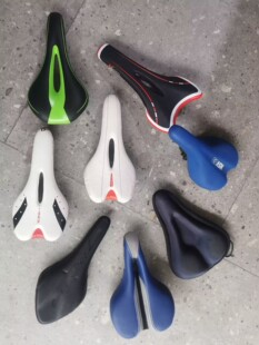 转行清仓中低端入门自行车山地车死飞车坐垫坐包鞍座座包