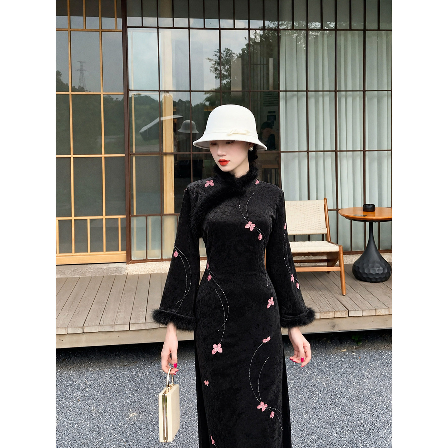 黑色蝴蝶亮片钉珠刺绣中式改良旗袍冬季新款国风日常连衣裙通勤