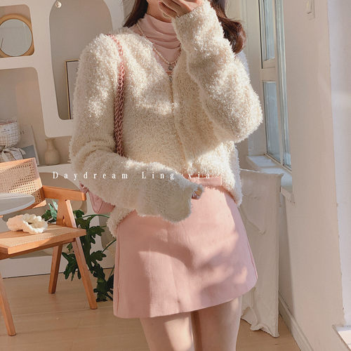 Daydream聆夏《蜜桃乌龙茶套装》米白蝴蝶纱毛衣橘粉色蝴蝶结半裙