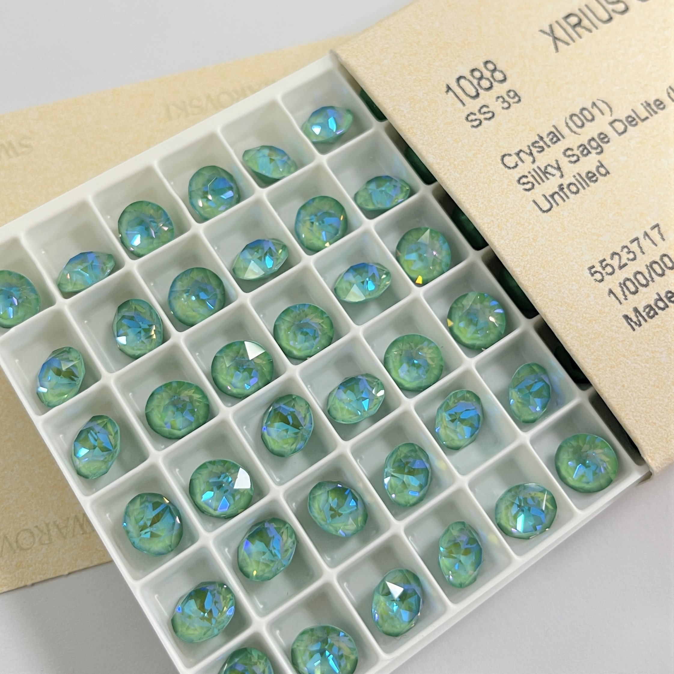 尖底钻 U底 001L147D苔藓绿 施华洛奥钻奥地利水晶华子美甲钻