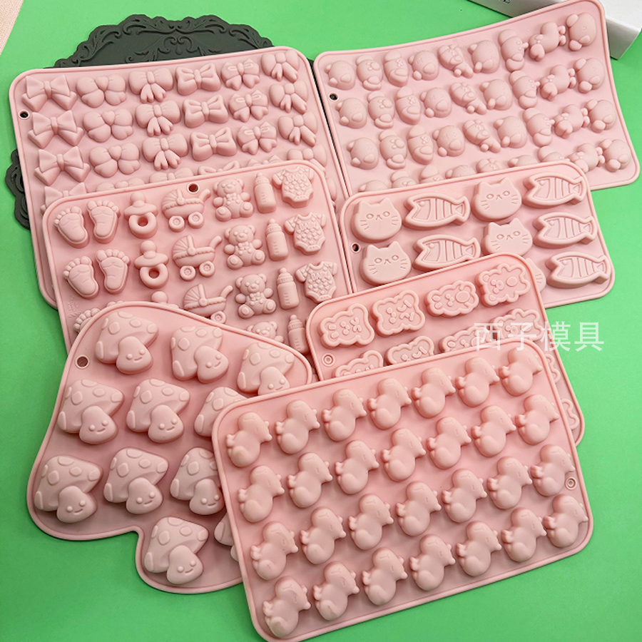 迷你小熊猫咪动物蘑菇软糖硅胶模具巧克力卡皮巴拉小鱼蜡烛糖果模