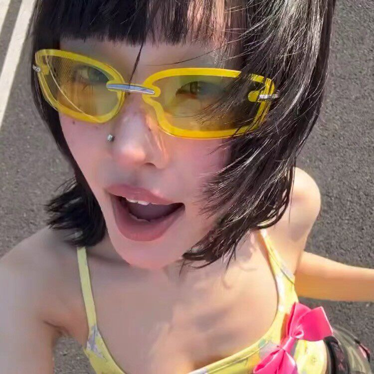 个性透明黄色无框小窄方框墨镜猫眼Y2K辣妹街拍网感女潮太阳眼镜
