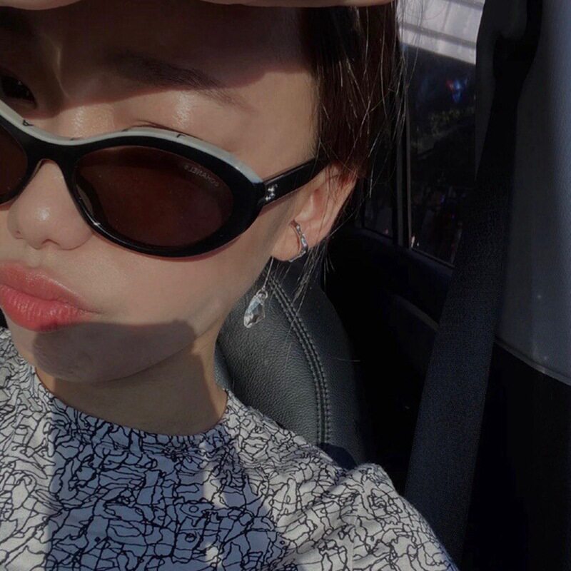 欧美椭圆猫眼字母墨镜女防紫外线小脸Y2K太阳镜2024新款美式复古