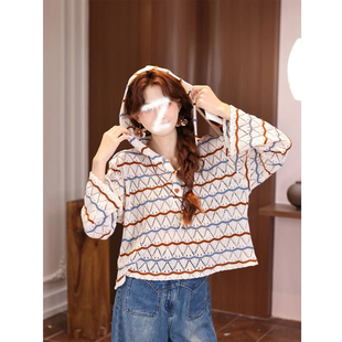 温舒敏港风复古条纹镂空连帽毛衣女秋冬季宽松设计感休闲针织上衣