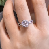 18K金轻奢高碳钻戒指女1克拉圆钻幸福玫瑰情侣婚礼对戒求婚钻戒