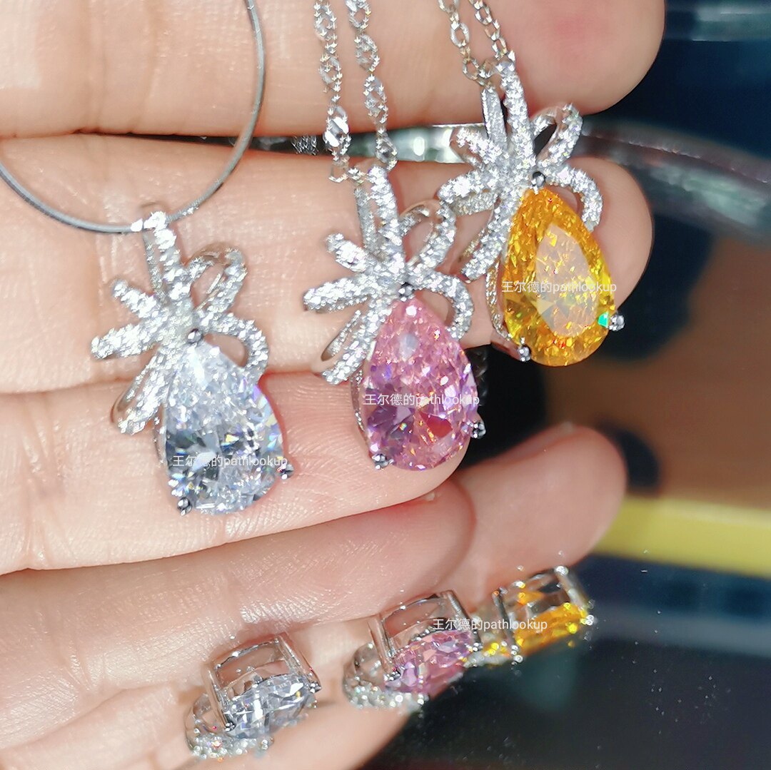 s925银镀18k白金粉色冰花高碳钻石项链女水滴吊坠ins风锁骨链礼物