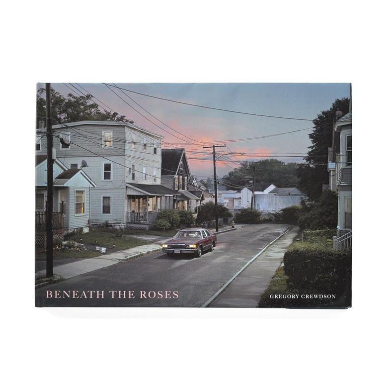 预售60天【大开本】格利高里·克鲁德逊 玫瑰之下Gregory Crewdson Beneath the Roses玫瑰之下 艺术原版 摄影画册 华源时空 书籍/杂志/报纸 艺术类原版书 原图主图