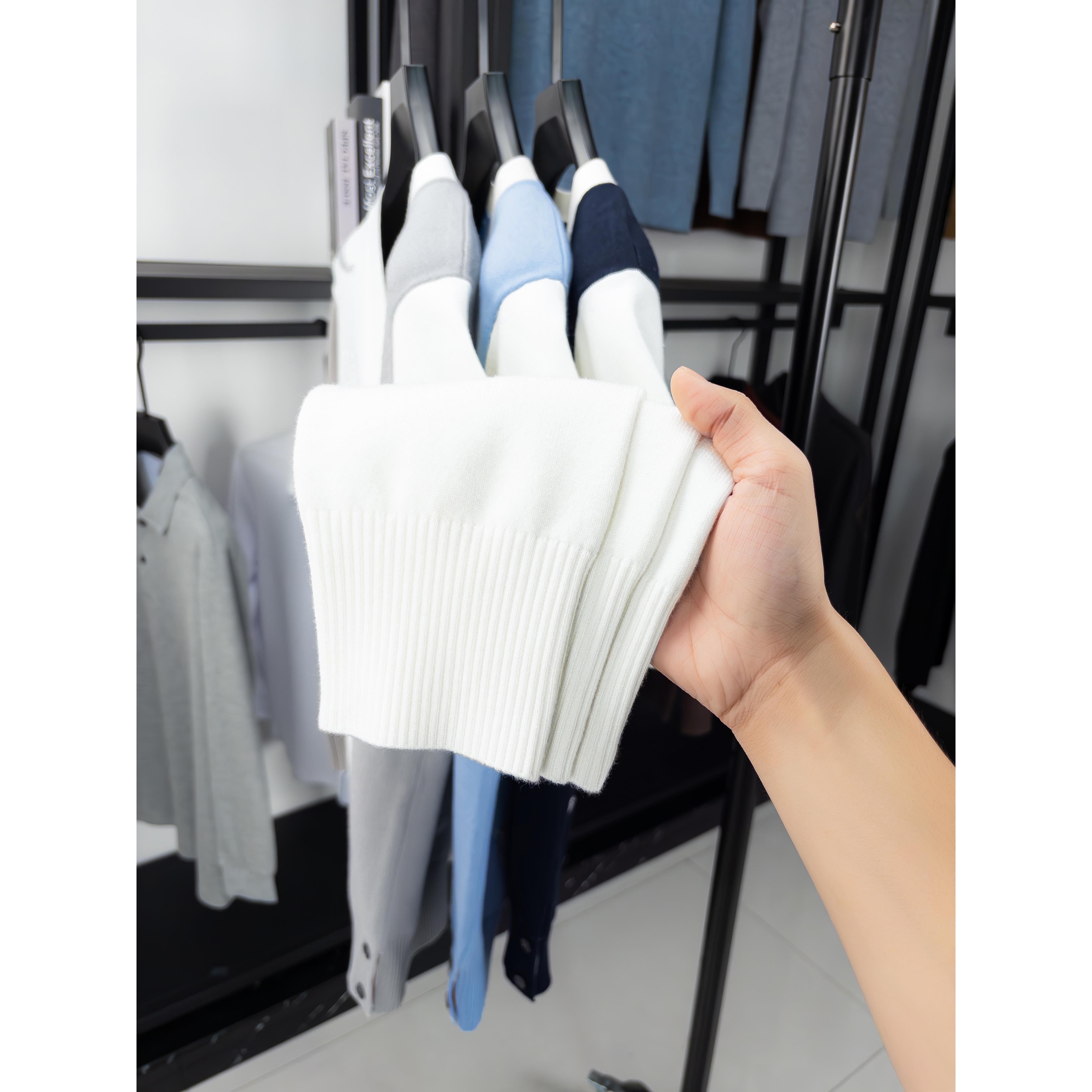 秋冬季新品双色针织小开衫时尚潮流长袖衬衫大V领小羽毛刺绣男装