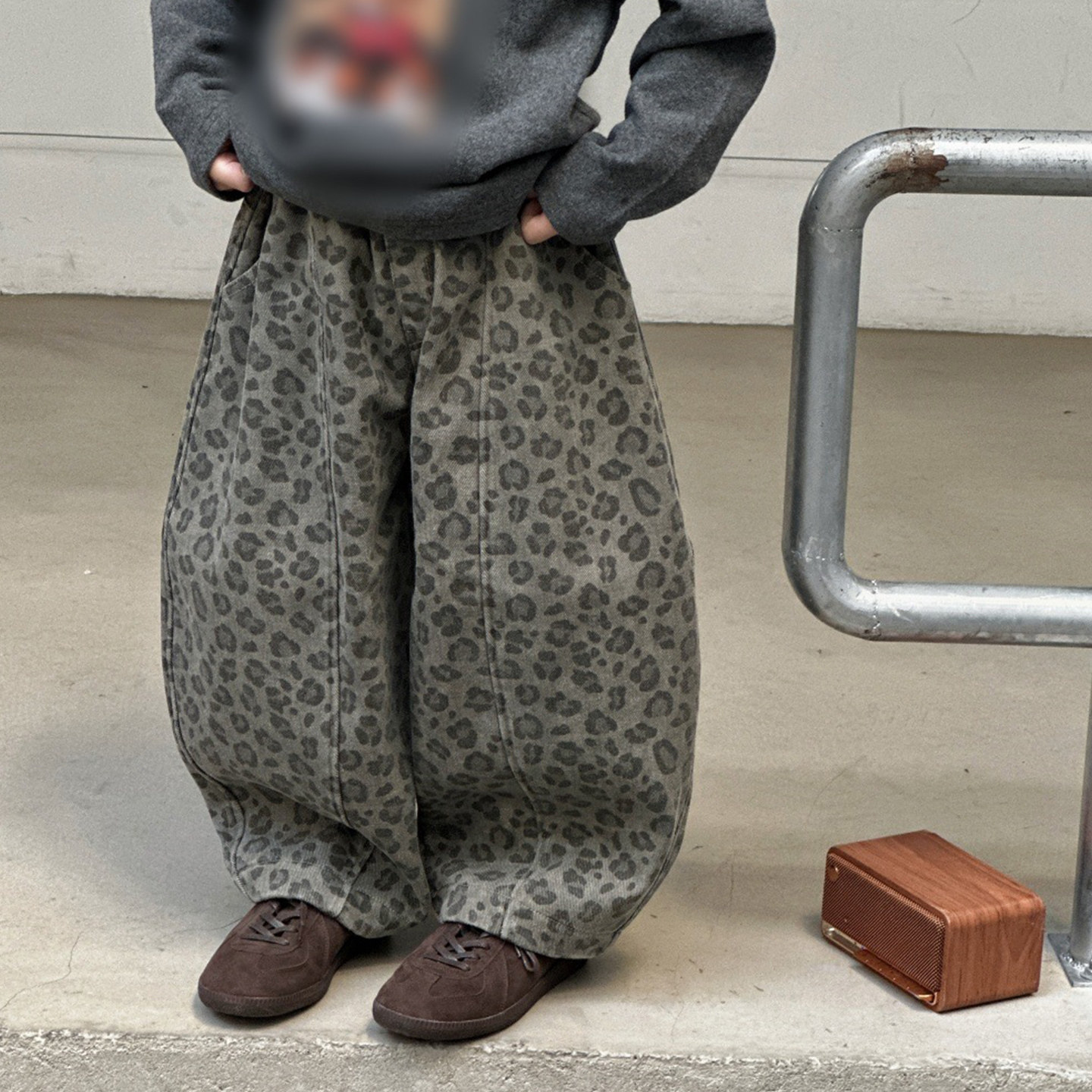 男童加绒裤子秋冬2025新款儿童加厚豹纹裤潮酷男子宝宝冬装弯刀裤