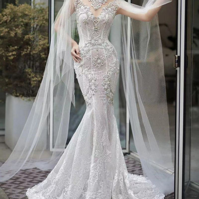 修身显瘦皇后领鱼尾轻婚纱