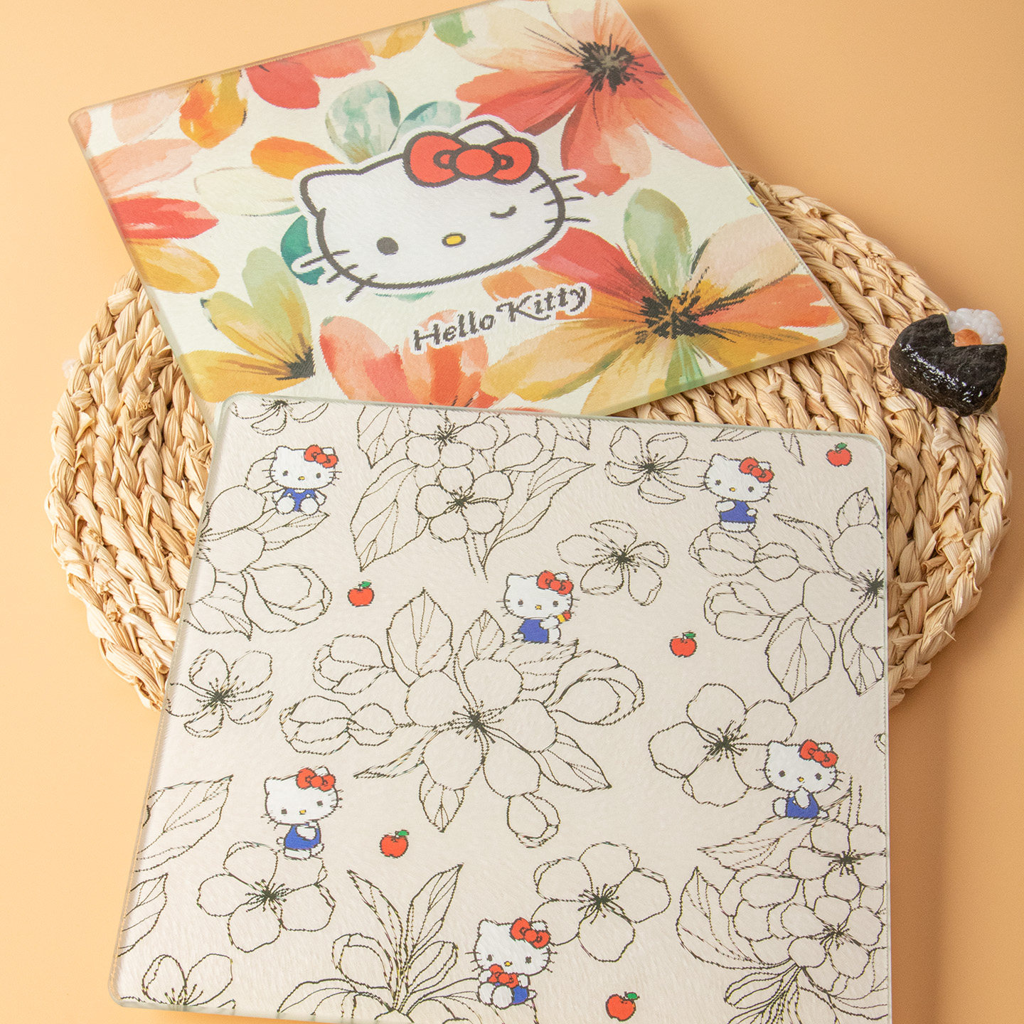 日本进口hello kitty钢化玻璃餐垫耐摔耐烫家用菜板水果板甜品板