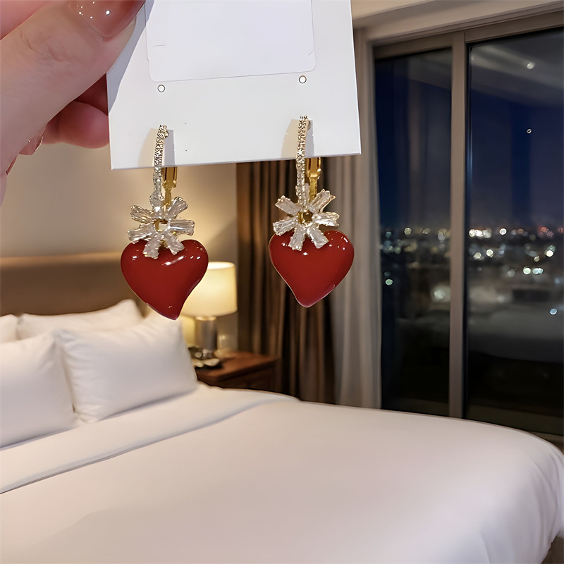 锆石花朵红色爱心多戴款耳环轻奢高级感耳坠温柔甜美小众设计耳饰,饰品/流行首饰/时尚饰品新,耳环,淘宝优惠券,粉丝福利购,淘宝优惠卷