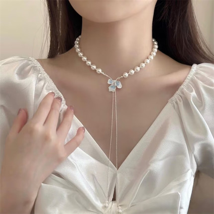 冰晶蓝色鸢尾珍珠项链女2025新款气质锁骨链轻奢高级感抽拉式颈链