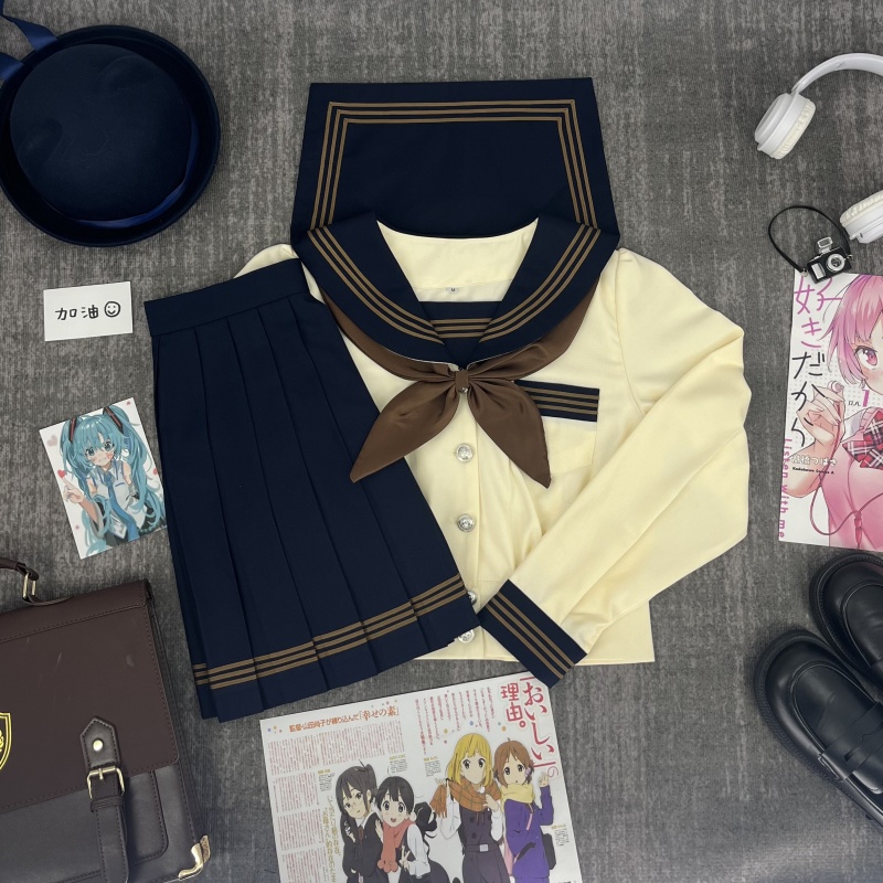 樱奈家收腰泡泡袖茶三本水手服