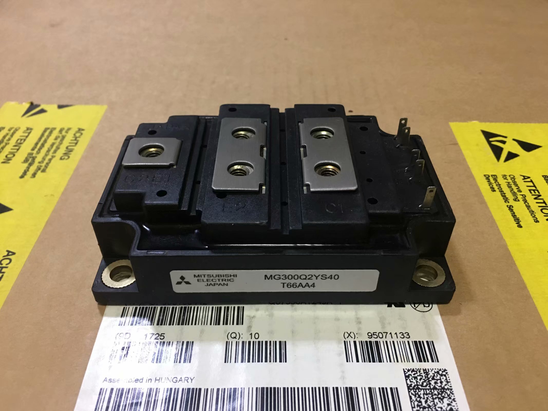 MG300Q2YS40 MG400Q1US51 MG300Q2YS45 MG200Q2YS50全新现货