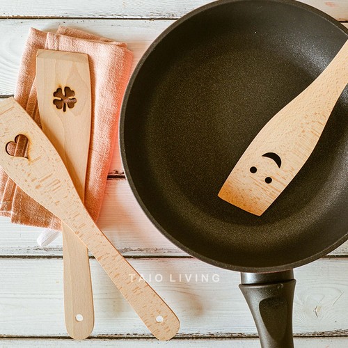 波兰制Taio定制天然榉木笑脸厨具