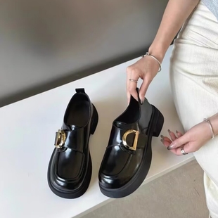 英伦风小皮鞋 真皮 女鞋 专柜断码 一脚蹬百搭Z3622558 厚底乐福鞋